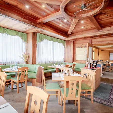 Hotel Alpine Mugon-2